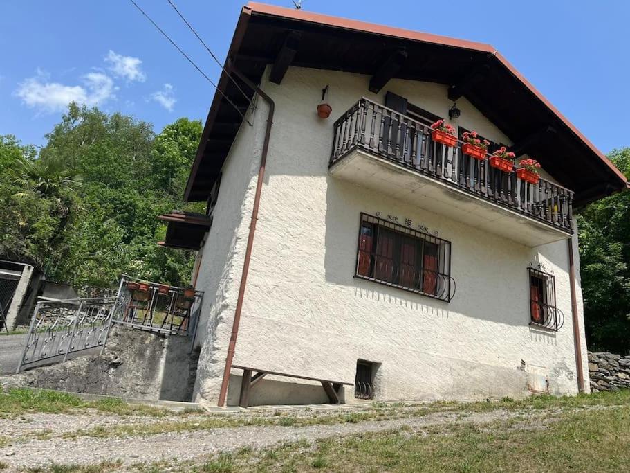 La Casetta Delle Nuvole Mazzo di Valtellina Exterior foto